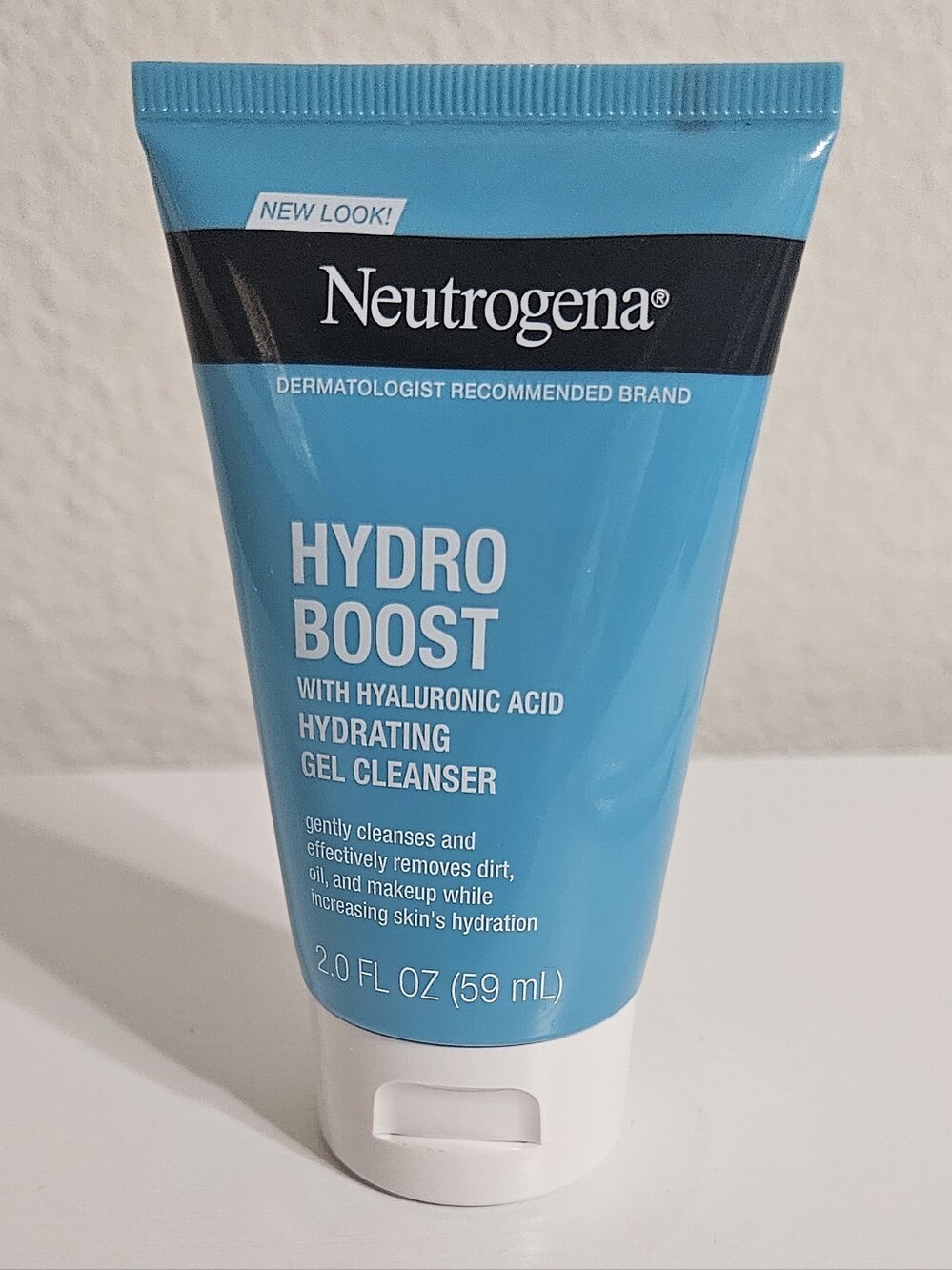 Neutrogena Hydro Boost Hydrating Gel Cleanser - Bright Blue